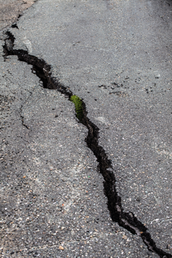 asphalt-driveway-cracks.png